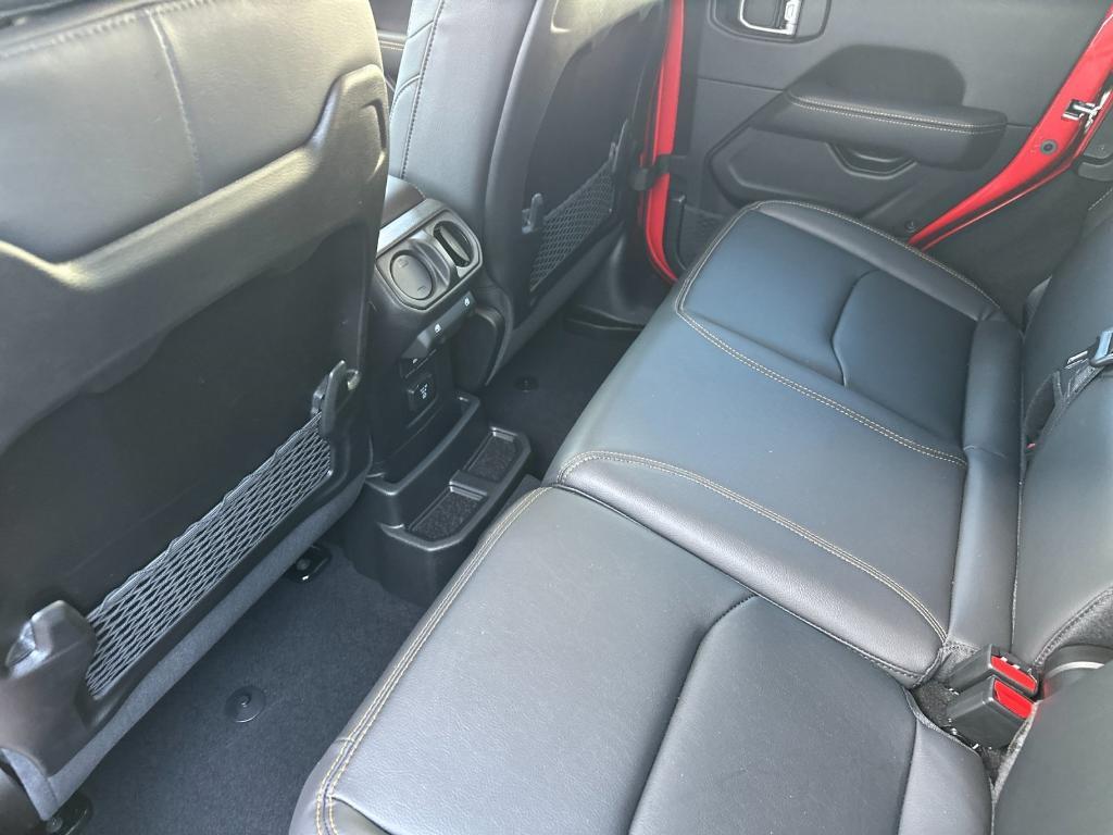 new 2025 Jeep Wrangler 4xe car