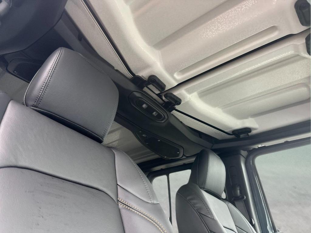 new 2025 Jeep Gladiator car, priced at $51,005