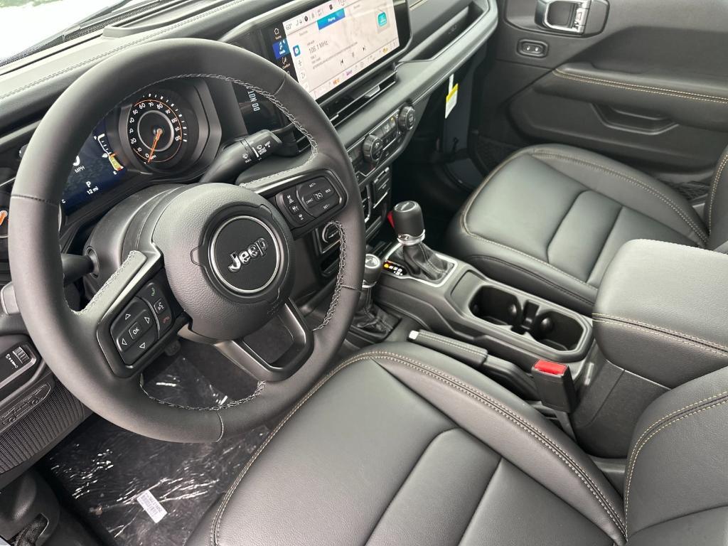 new 2025 Jeep Gladiator car, priced at $51,005