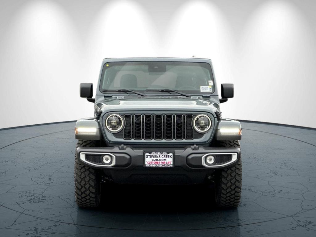 new 2025 Jeep Gladiator car, priced at $51,005