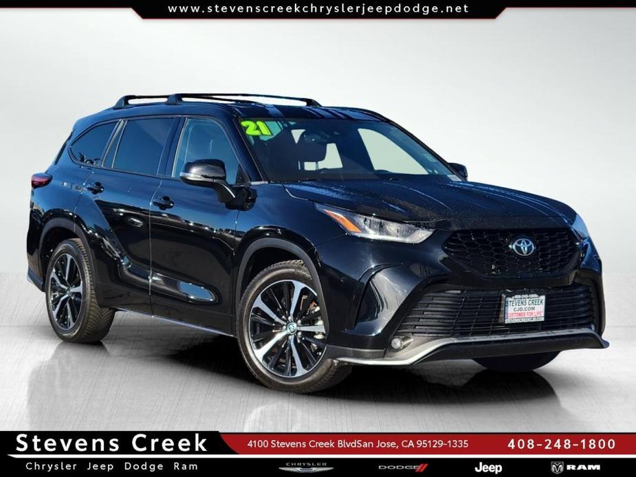 used 2021 Toyota Highlander car, priced at $32,899