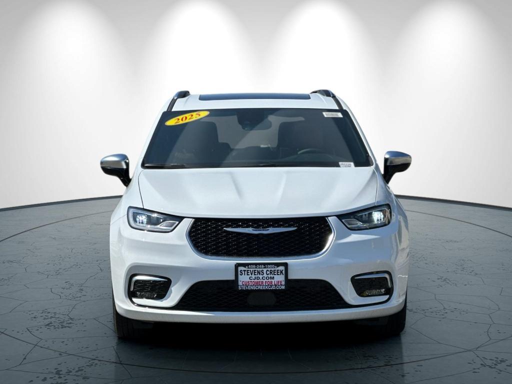 new 2025 Chrysler Pacifica Hybrid car, priced at $614,800