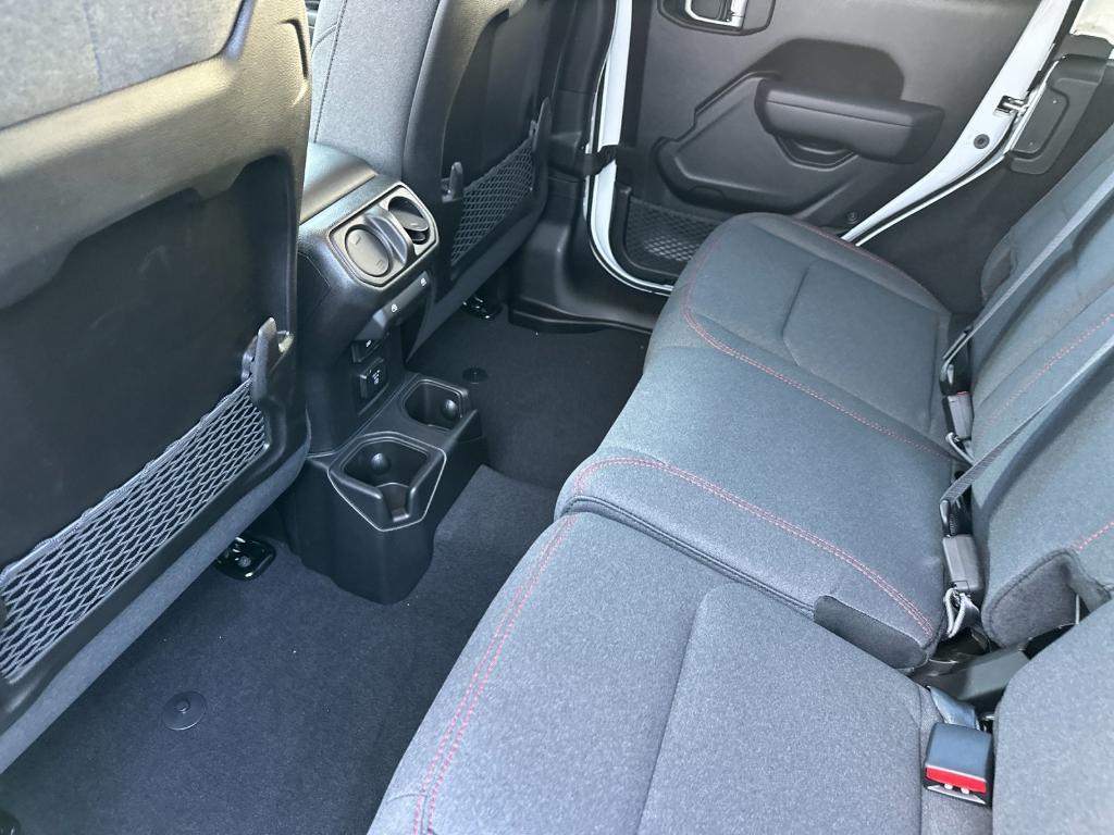 new 2025 Jeep Wrangler car