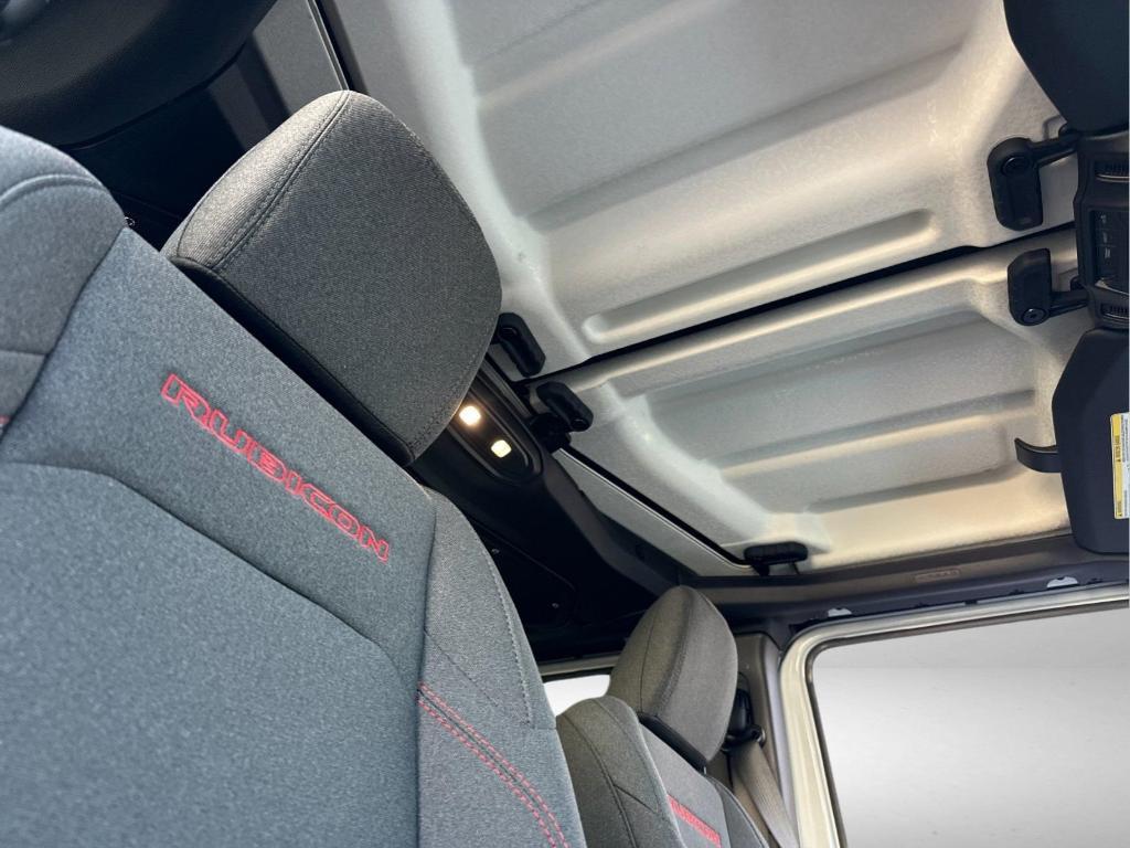 new 2025 Jeep Wrangler car