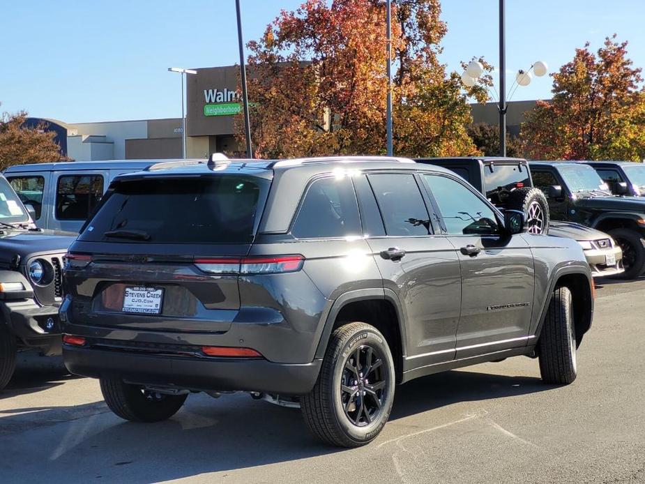 new 2025 Jeep Grand Cherokee car