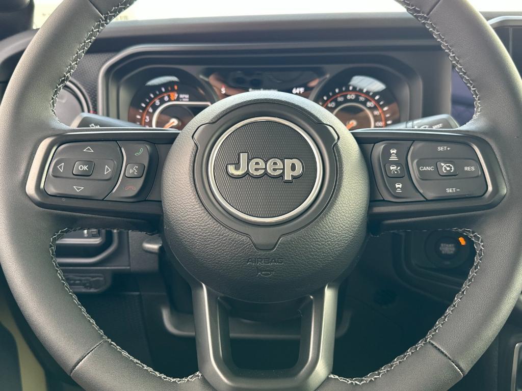 new 2025 Jeep Gladiator car
