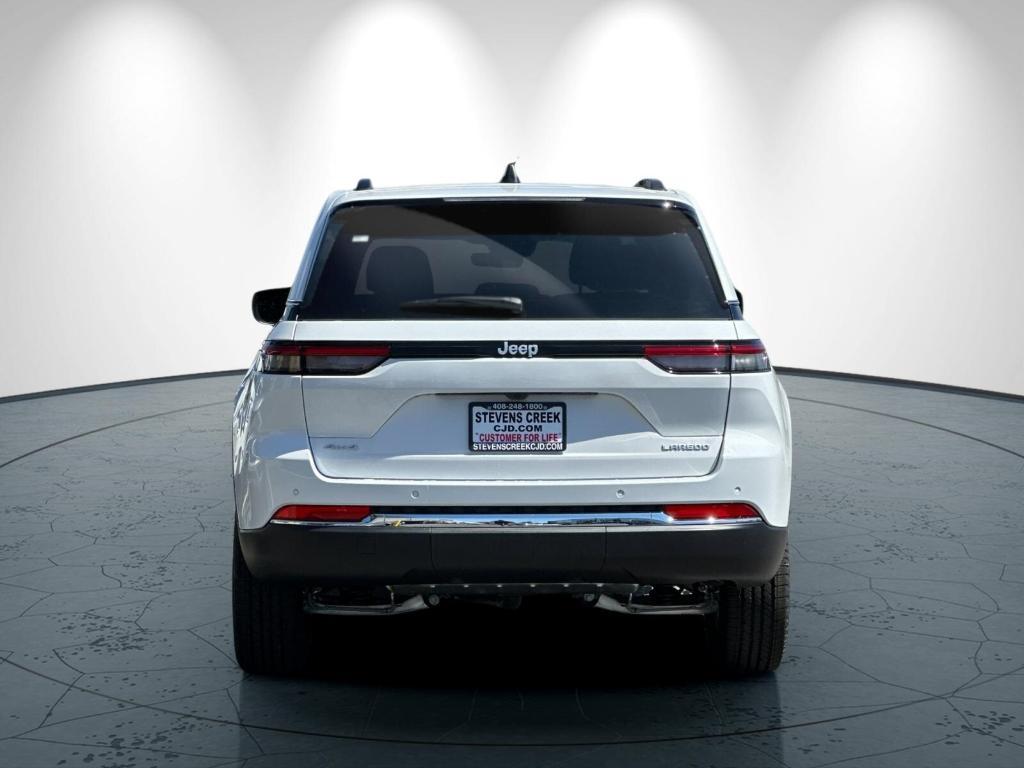 new 2025 Jeep Grand Cherokee car, priced at $42,825