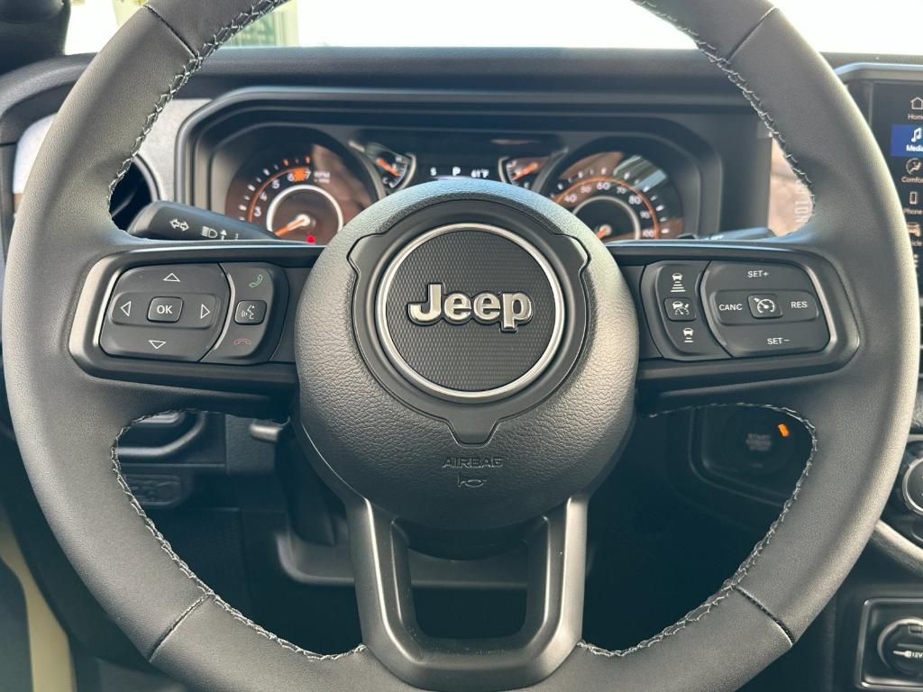 new 2025 Jeep Wrangler car, priced at $47,545