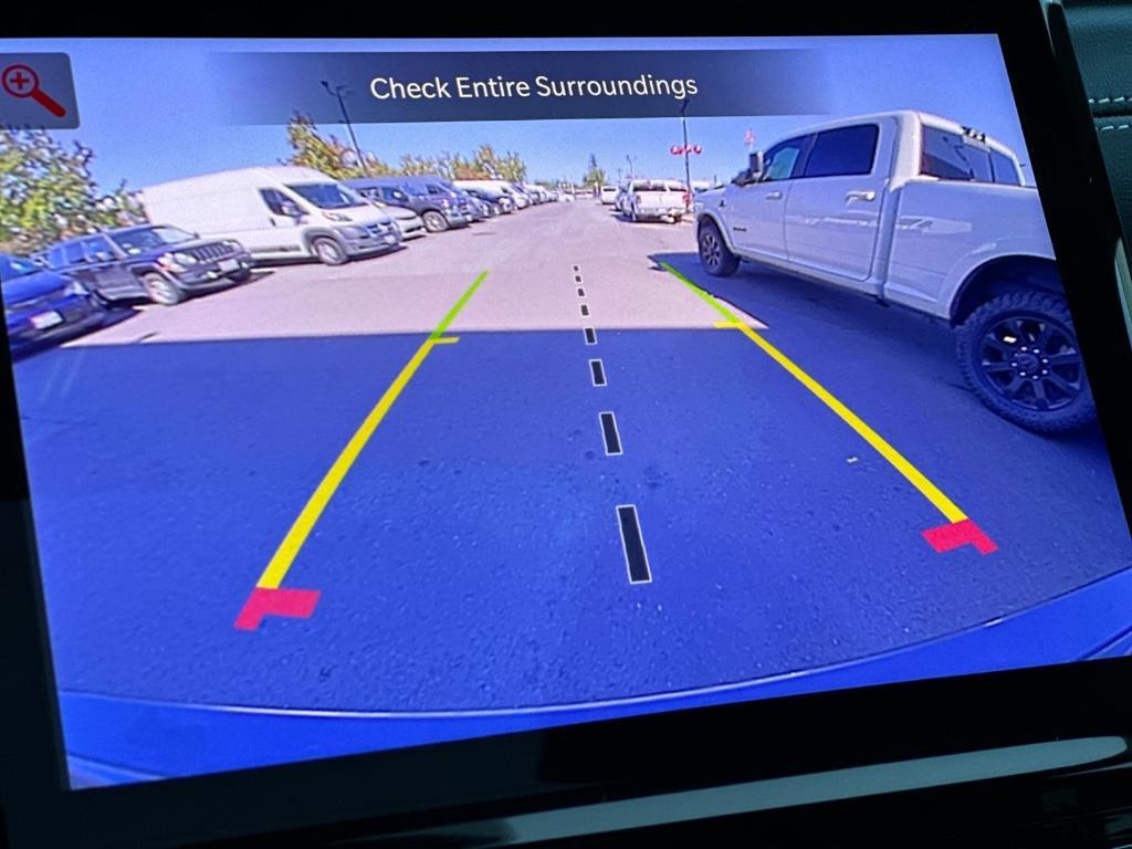 new 2025 Jeep Grand Cherokee car, priced at $50,010