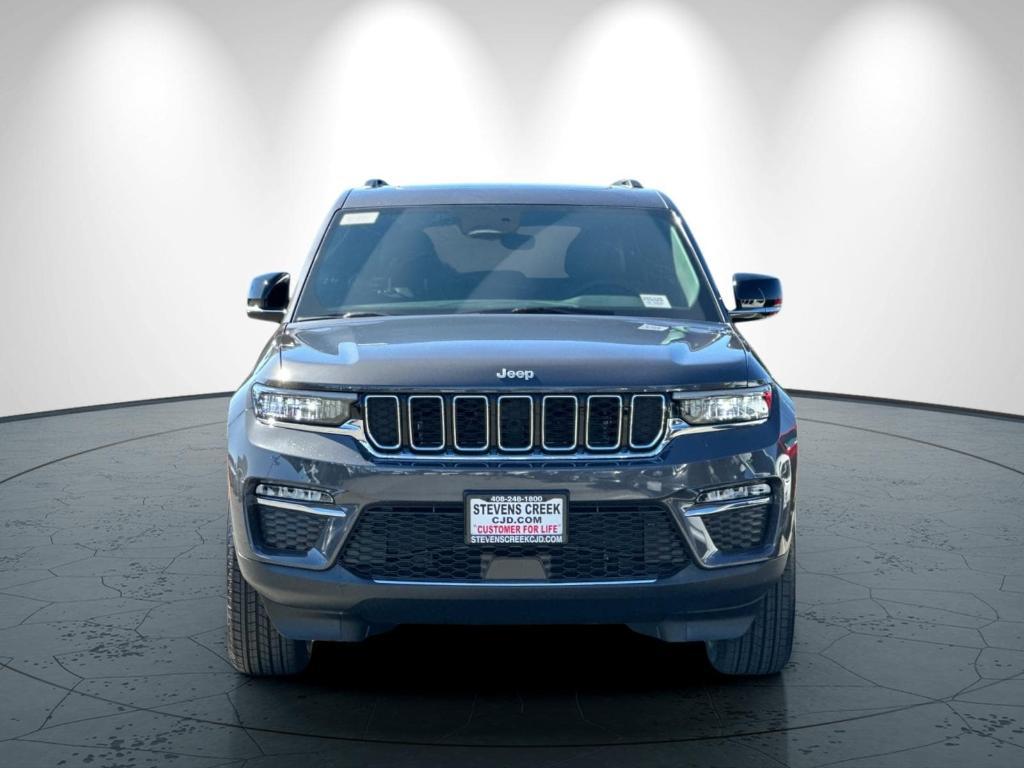 new 2025 Jeep Grand Cherokee car, priced at $50,010