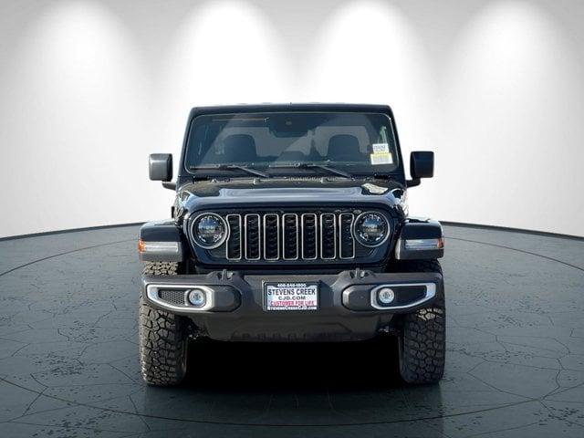 new 2025 Jeep Gladiator car, priced at $50,450