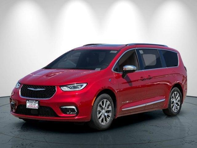 new 2025 Chrysler Pacifica Hybrid car, priced at $62,275