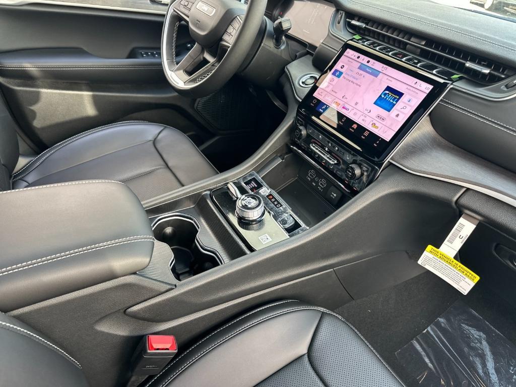 new 2025 Jeep Grand Cherokee car, priced at $52,935