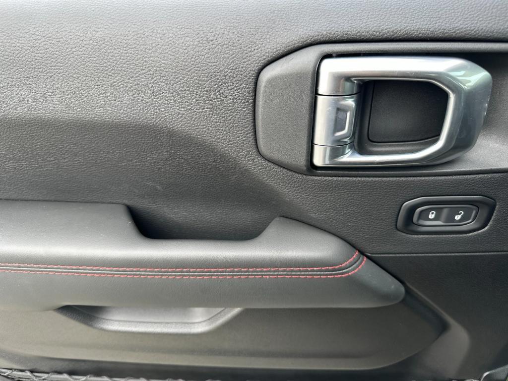 new 2025 Jeep Wrangler car, priced at $64,890