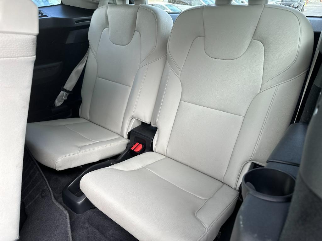 used 2019 Volvo XC90 car, priced at $25,262