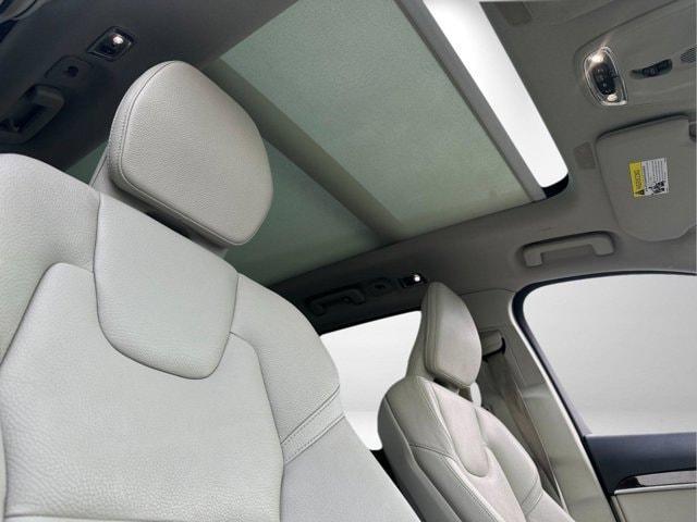 used 2019 Volvo XC90 car, priced at $25,998
