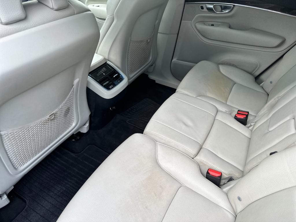 used 2019 Volvo XC90 car, priced at $25,262