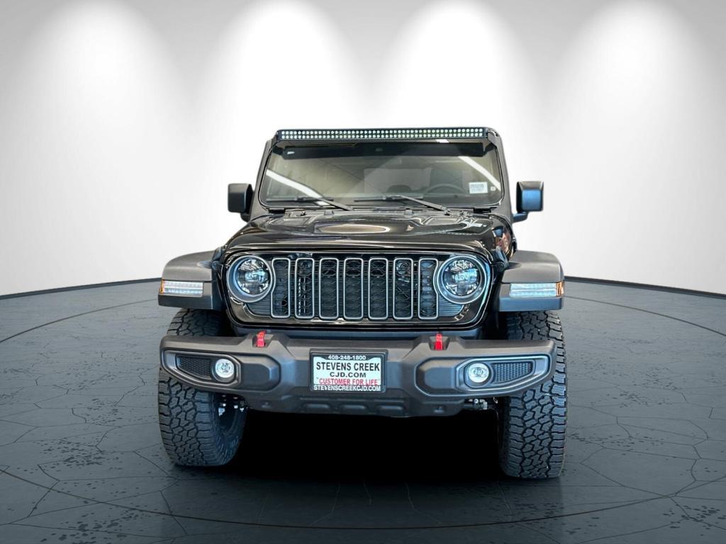 new 2025 Jeep Gladiator car, priced at $59,200