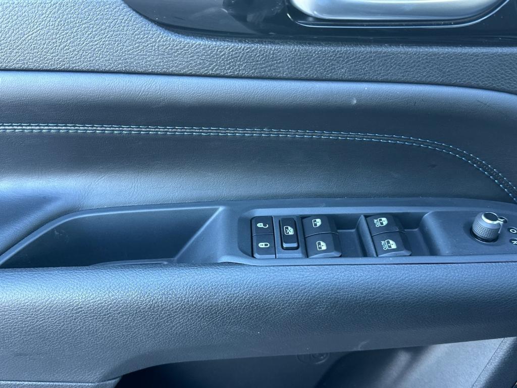 new 2026 Jeep Compass car, priced at $33,185