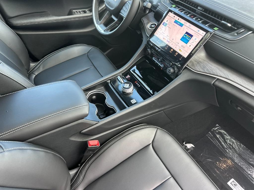 new 2025 Jeep Grand Cherokee car, priced at $53,735