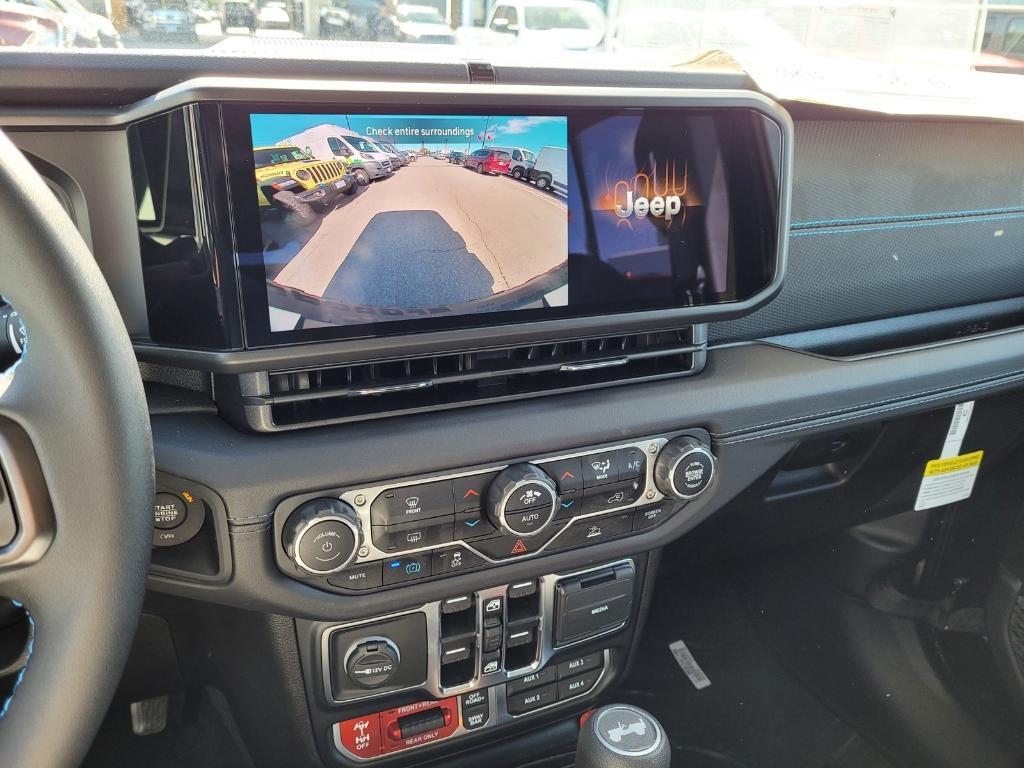 new 2025 Jeep Wrangler 4xe car