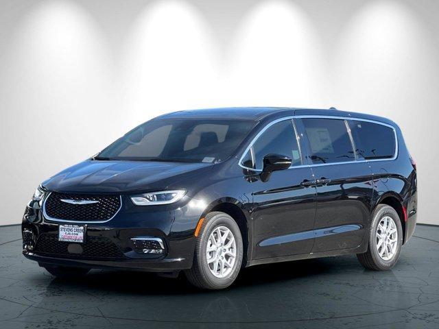 new 2025 Chrysler Pacifica car