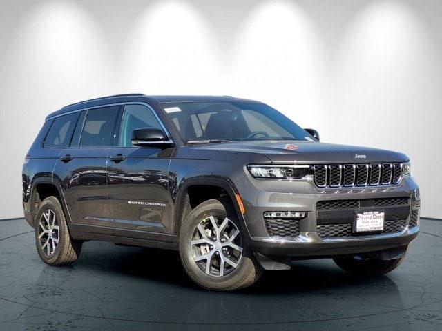 new 2025 Jeep Grand Cherokee L car, priced at $52,660
