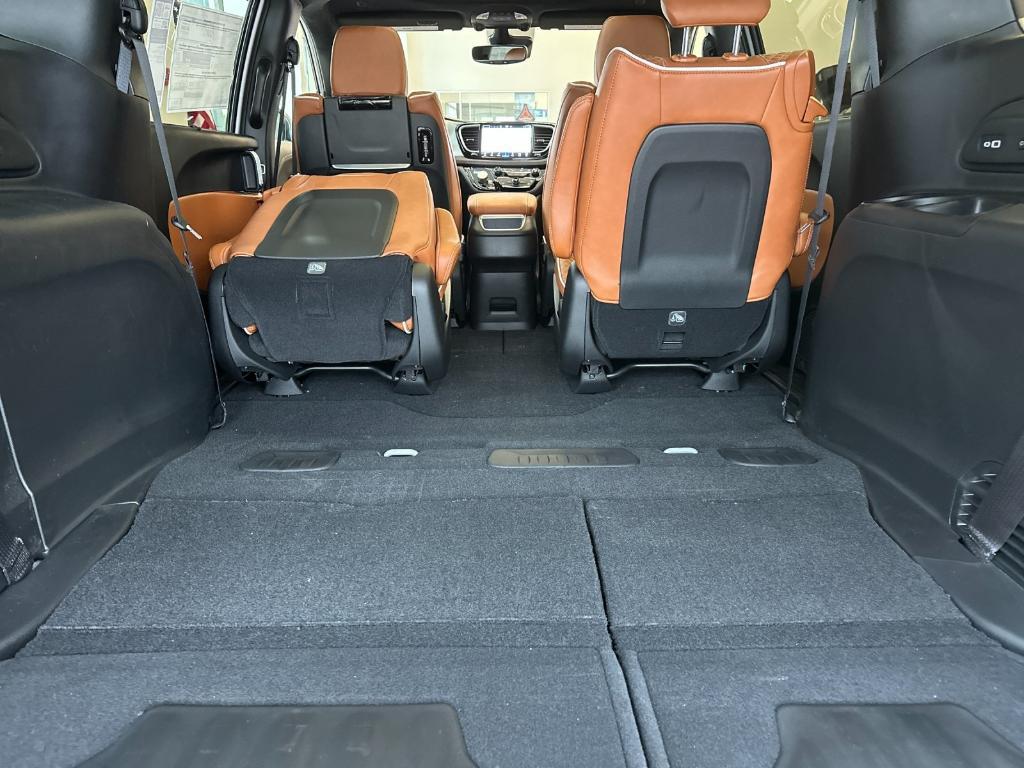 new 2026 Chrysler Pacifica car, priced at $60,430