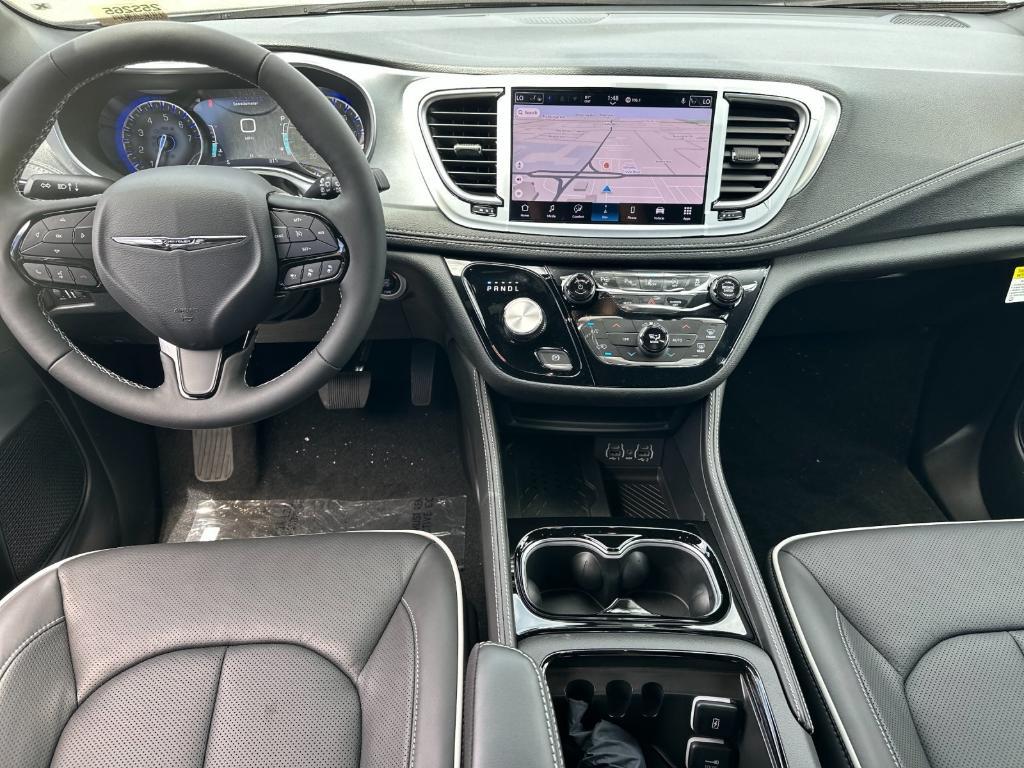 new 2025 Chrysler Pacifica car, priced at $55,840