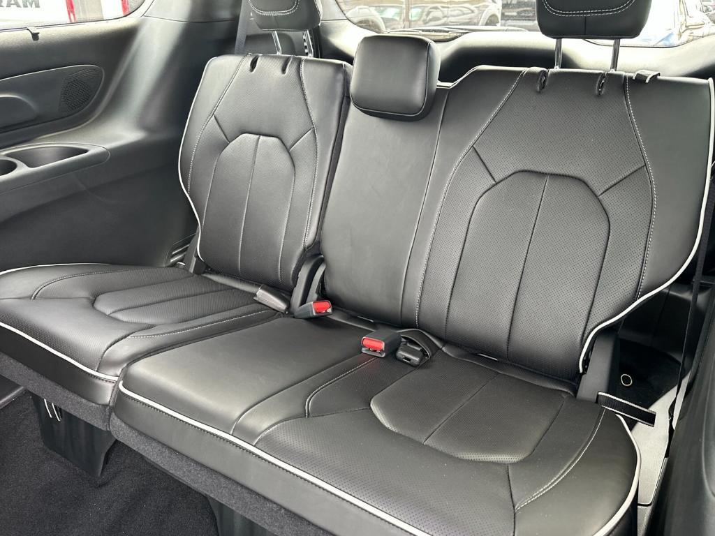 new 2025 Chrysler Pacifica car, priced at $55,840