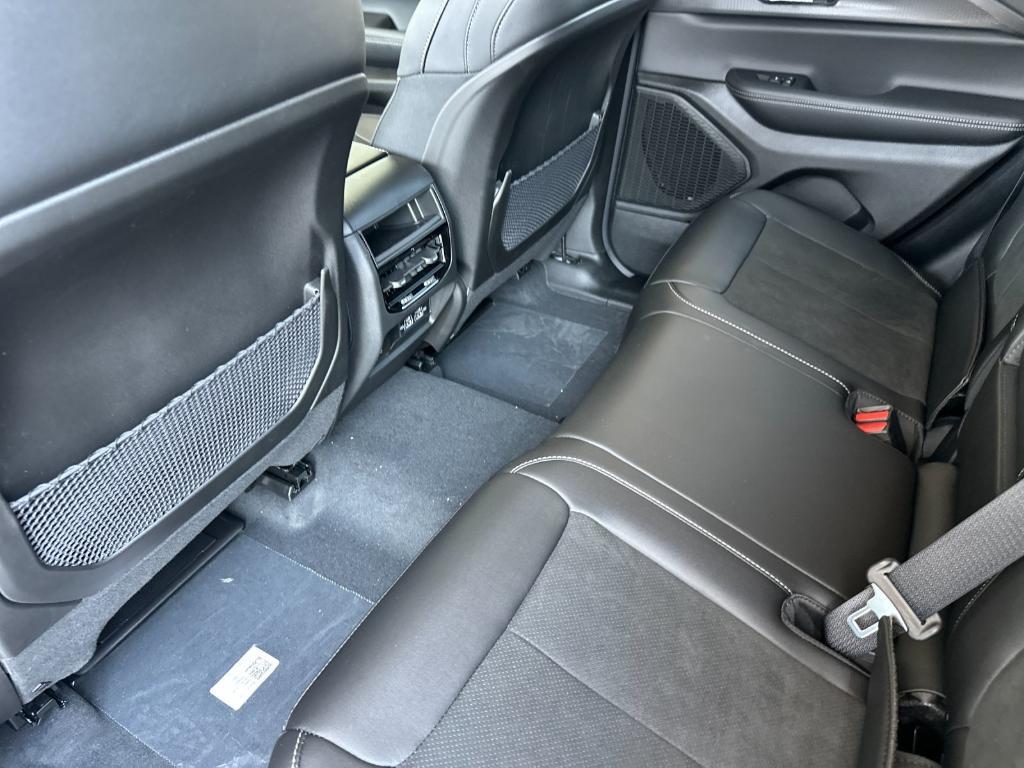 new 2025 Jeep Grand Cherokee car, priced at $45,635