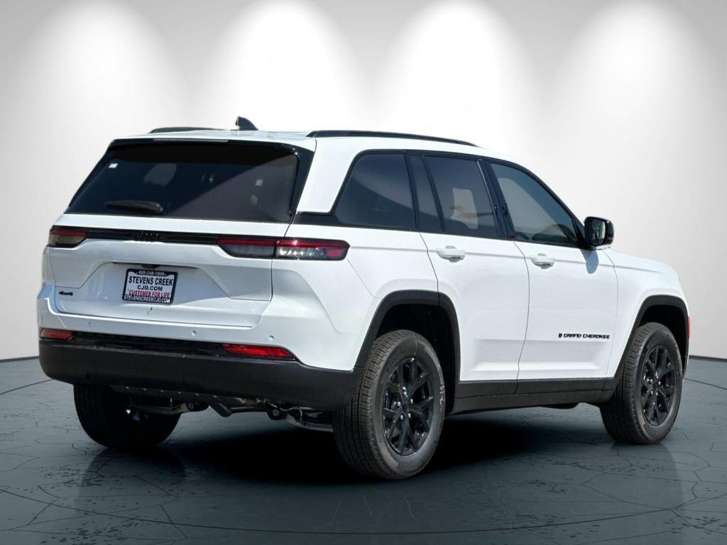 new 2025 Jeep Grand Cherokee car, priced at $45,635