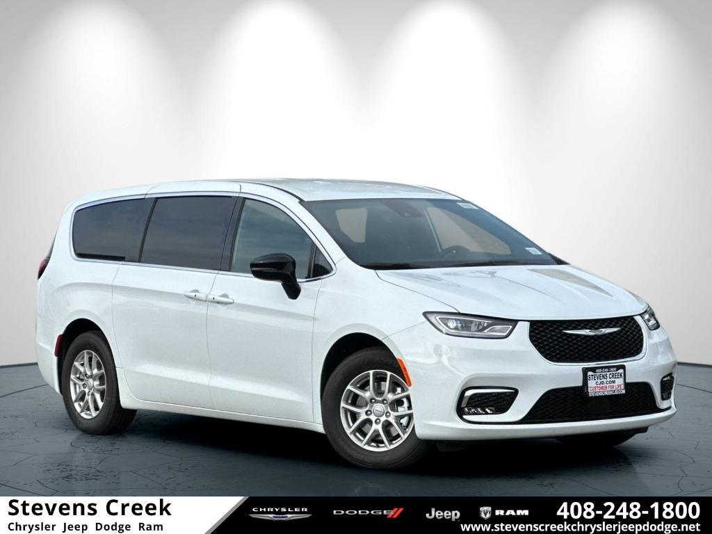 new 2025 Chrysler Pacifica car, priced at $44,445