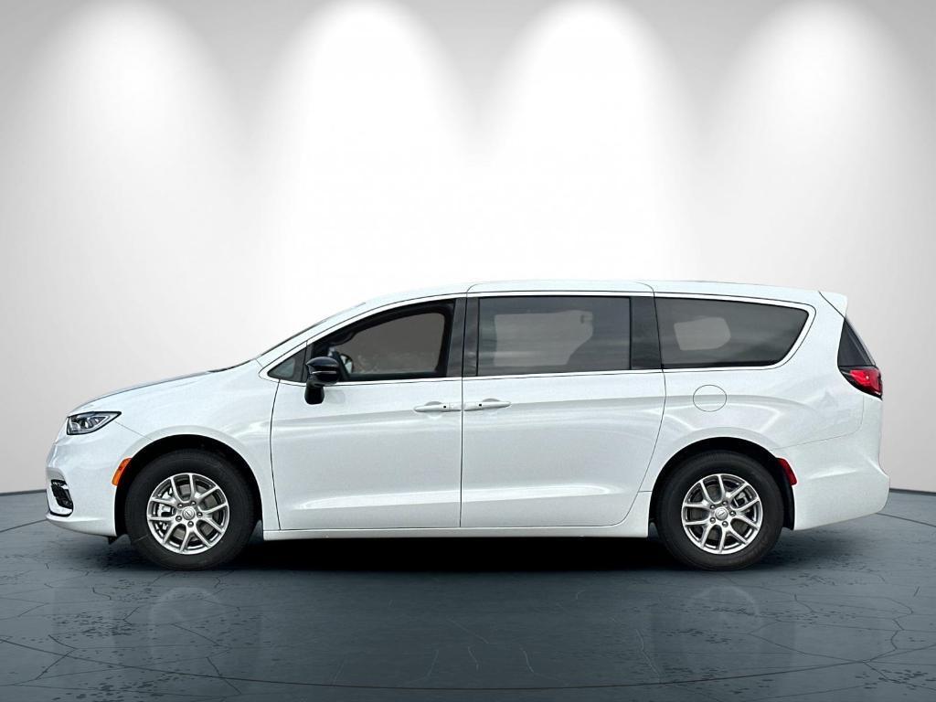 new 2025 Chrysler Pacifica car, priced at $44,445