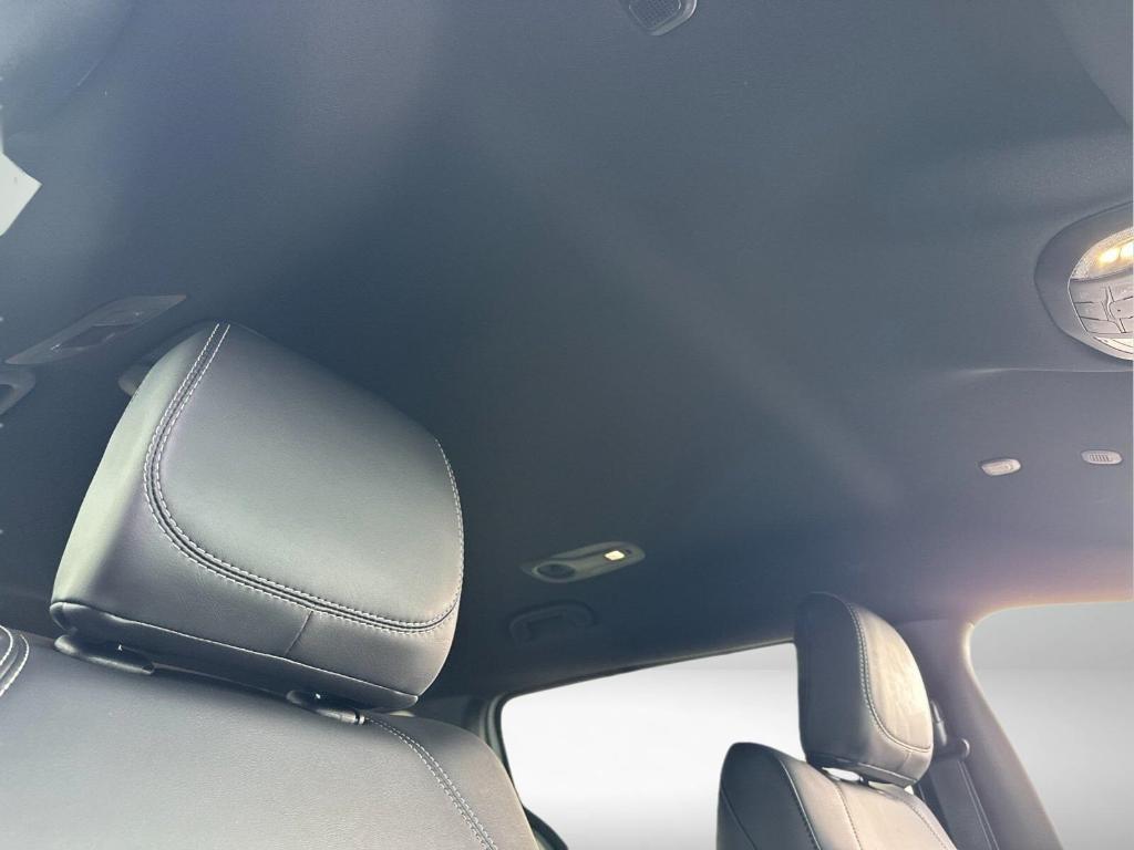new 2025 Chrysler Pacifica car, priced at $44,445