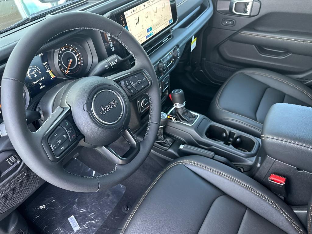 new 2025 Jeep Gladiator car, priced at $51,005