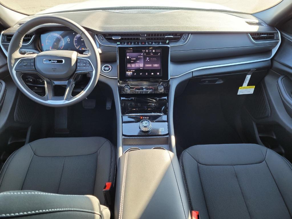 new 2025 Jeep Grand Cherokee L car, priced at $39,873