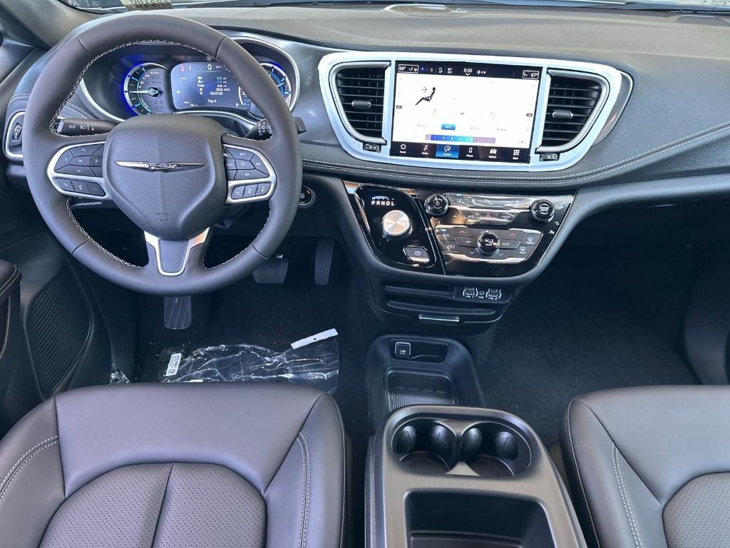 new 2025 Chrysler Pacifica Hybrid car, priced at $53,050
