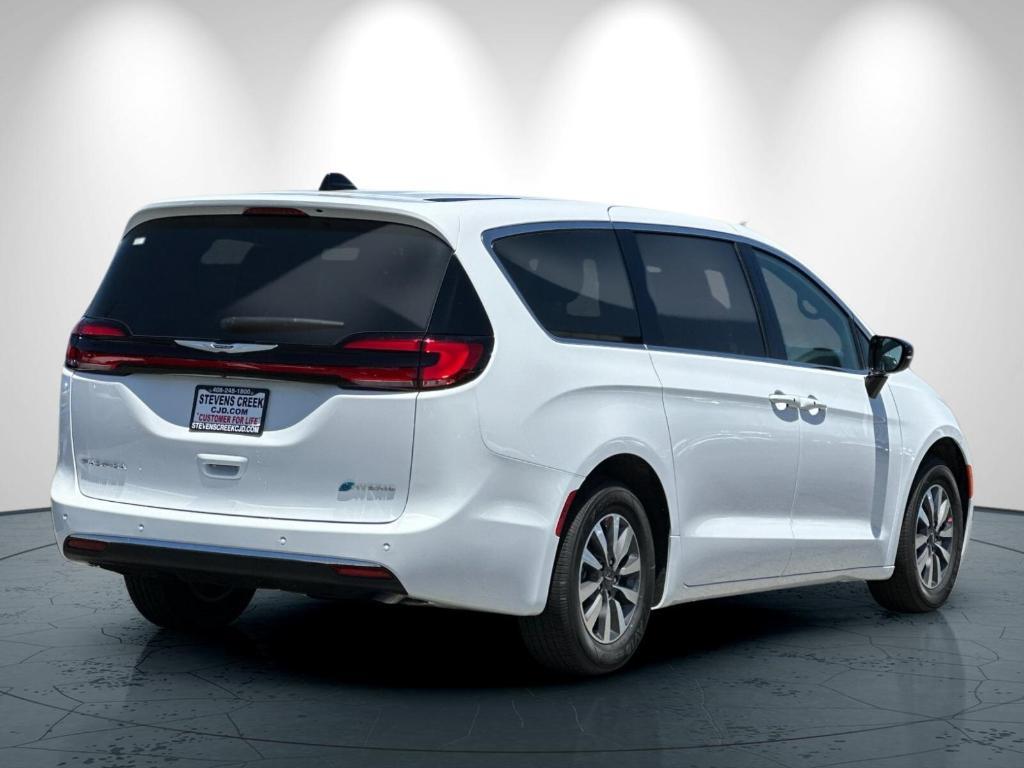 new 2025 Chrysler Pacifica Hybrid car, priced at $53,050