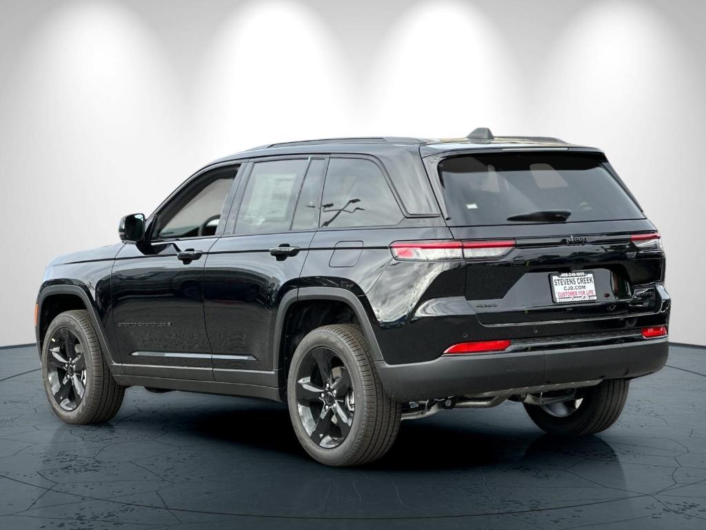 new 2025 Jeep Grand Cherokee car, priced at $52,735