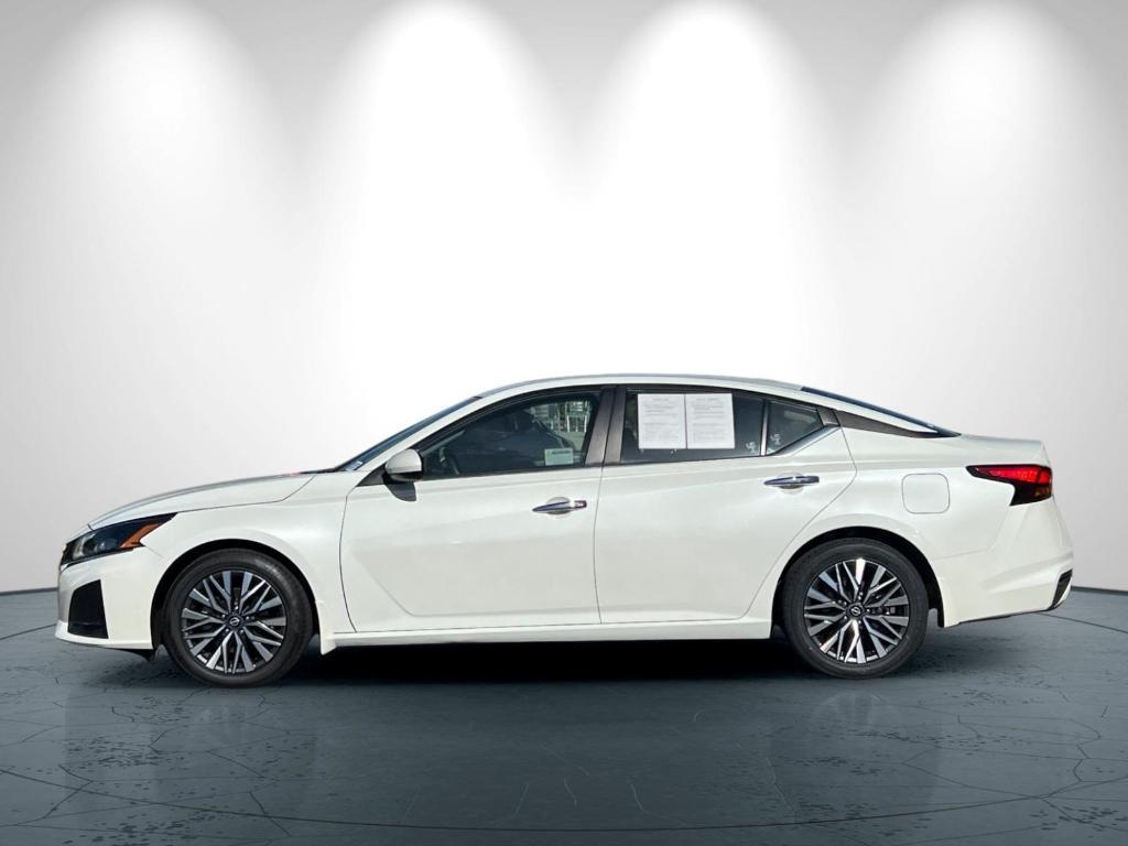 used 2023 Nissan Altima car, priced at $22,987