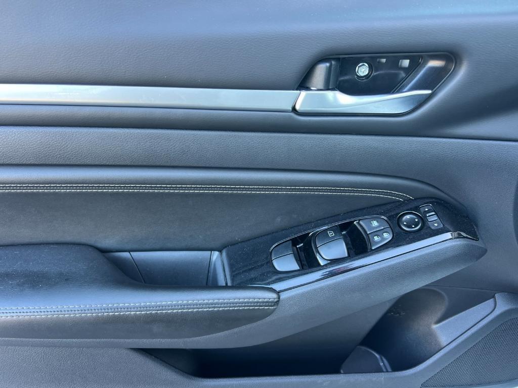 used 2023 Nissan Altima car, priced at $22,599