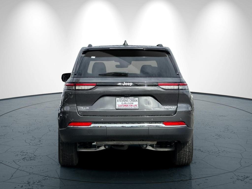 new 2025 Jeep Grand Cherokee car, priced at $47,495