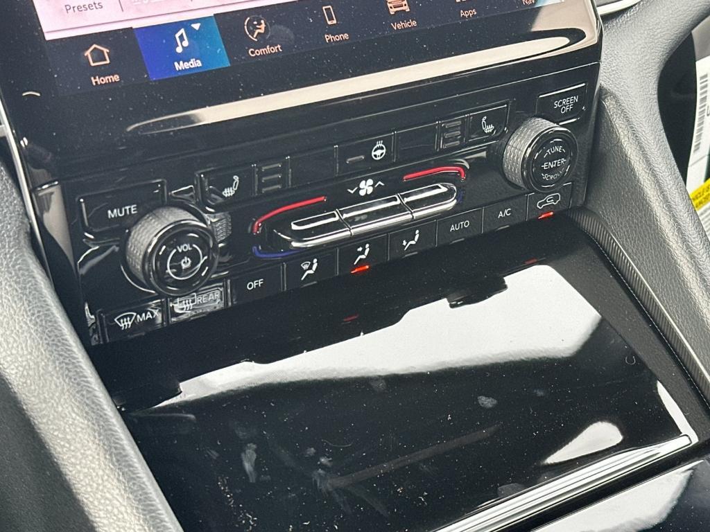 new 2025 Jeep Grand Cherokee car, priced at $47,495