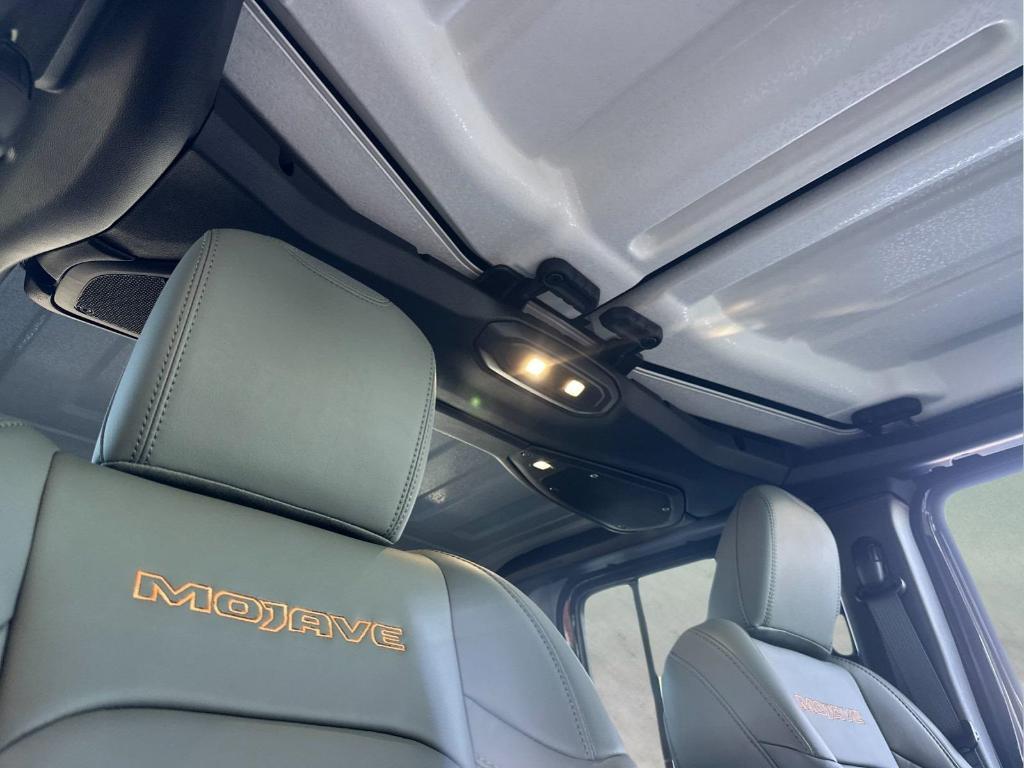 new 2025 Jeep Gladiator car, priced at $60,095