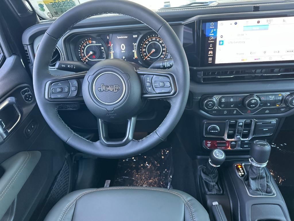 new 2025 Jeep Gladiator car, priced at $60,095