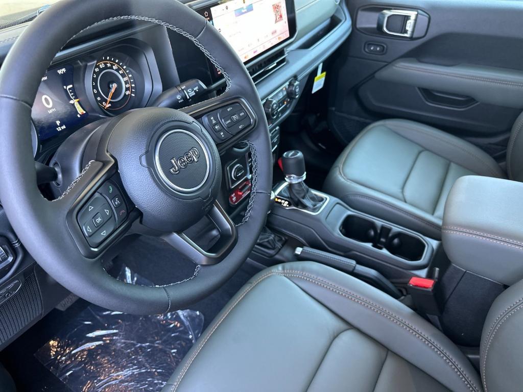 new 2025 Jeep Gladiator car, priced at $60,095