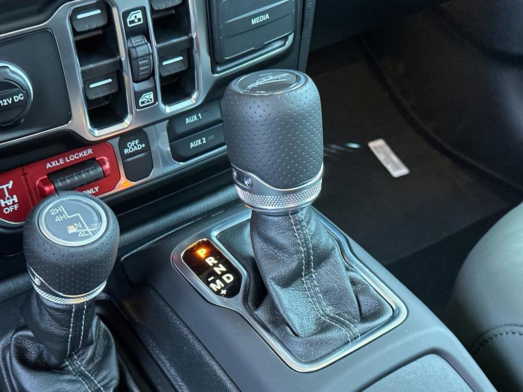 new 2025 Jeep Gladiator car, priced at $60,095