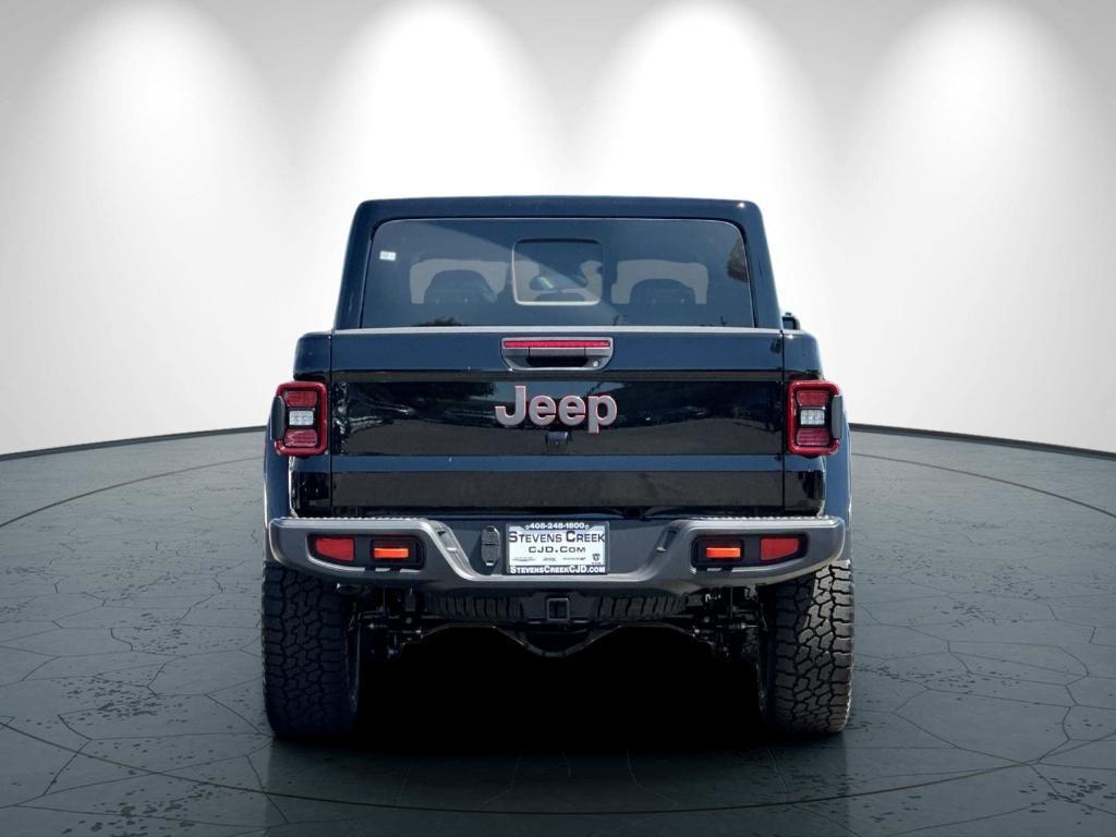 new 2025 Jeep Gladiator car, priced at $60,095