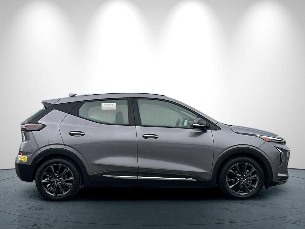 used 2022 Chevrolet Bolt EUV car, priced at $18,363